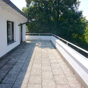 Dachterrasse vor Wohnzimmer