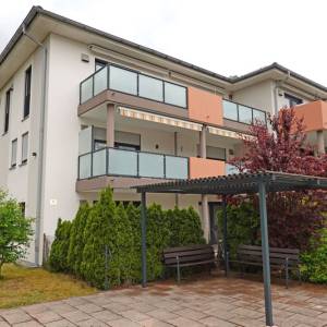 Hausansicht-Wohnung unten-links